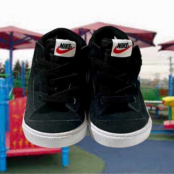 Nike Blazer Mid 77’ Black Suede 3C - Picture 2 of 6